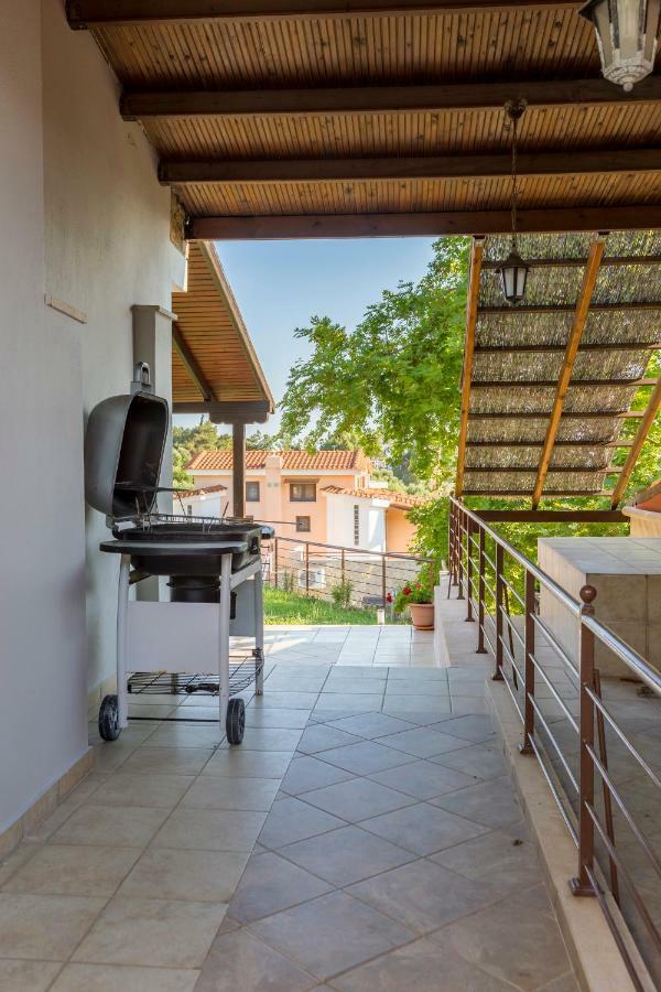 Villa Kristin 2 - 2Min Walk To Great Sandy, Shallow Beach Никити Экстерьер фото