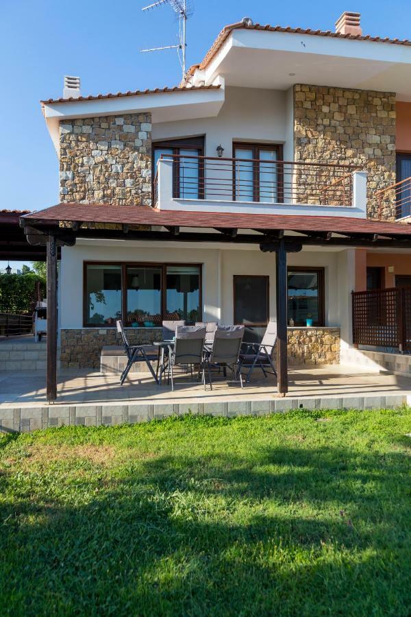 Villa Kristin 2 - 2Min Walk To Great Sandy, Shallow Beach Никити Экстерьер фото