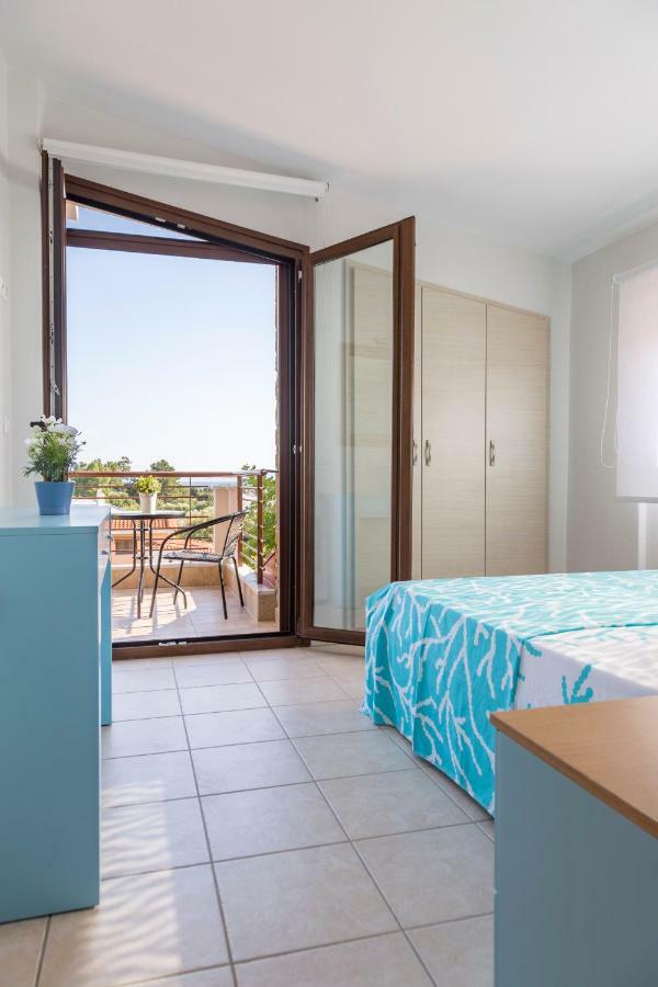 Villa Kristin 2 - 2Min Walk To Great Sandy, Shallow Beach Никити Экстерьер фото